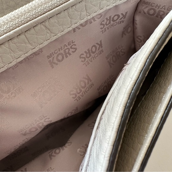 Michael Michael Kors White Pebbled Leather Shoulder Bag Purse - Picture 11 of 16